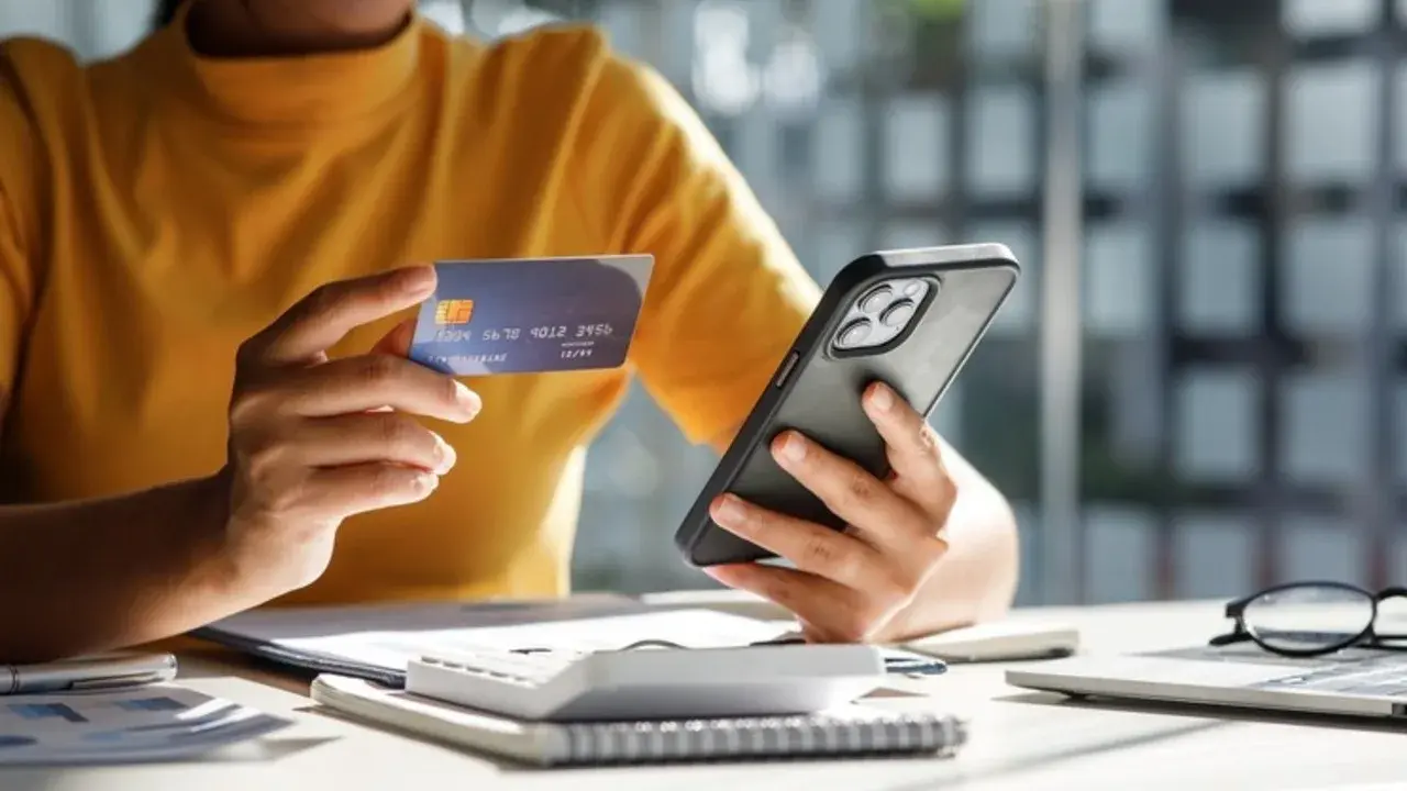 Как выбрать карту для регулярных онлайн-подписок