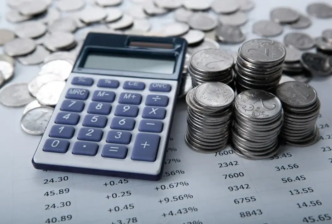 Как управлять расходами с дебетовой карты